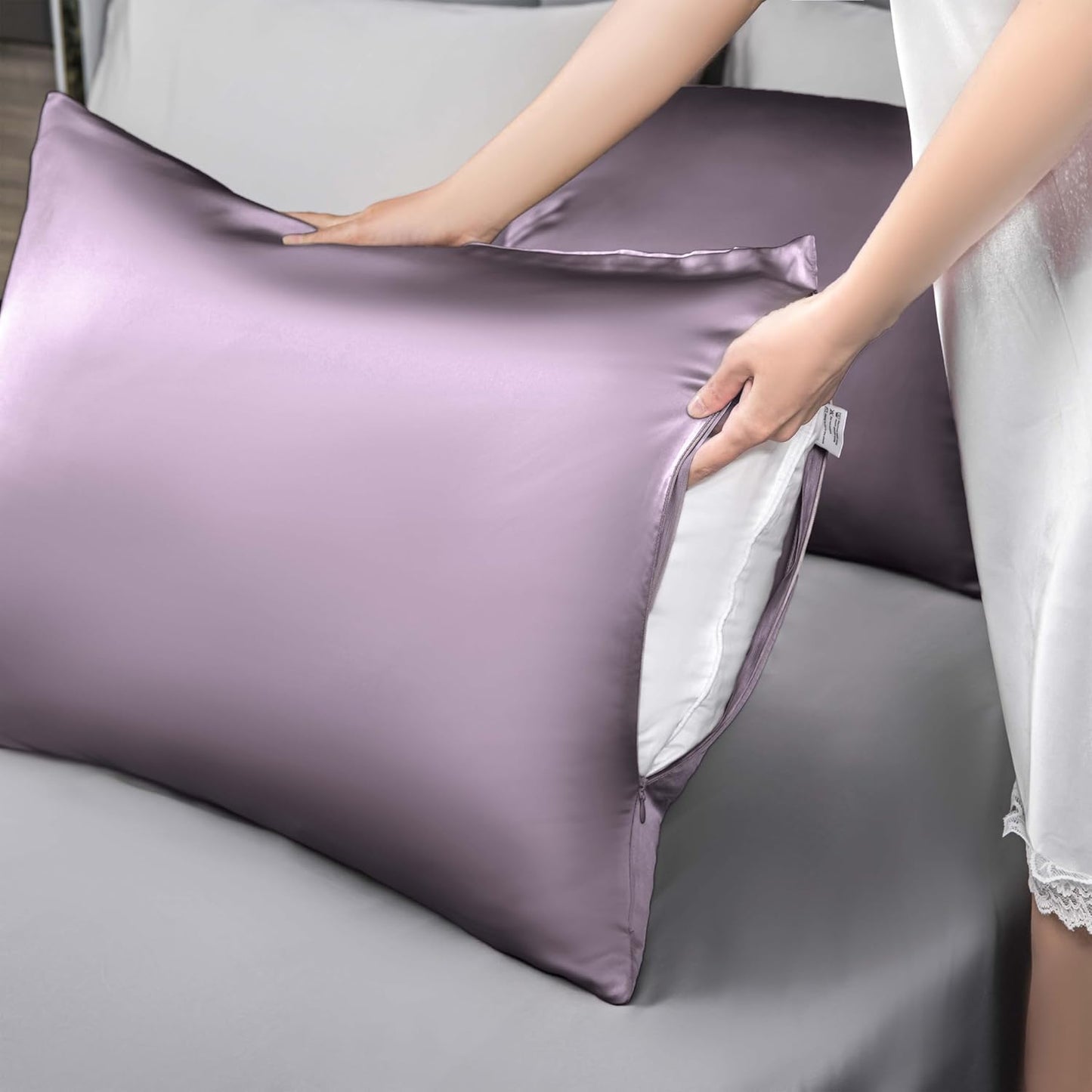 Mulberry Silk Pillowcase for Hair and Skin,Cooling Silk Pillow Case with Hidden Zipper,Allergen Proof Dual Sides Soft Breathable Smooth Silk Pillow Cover for Women (Pink Purple,Queen)
