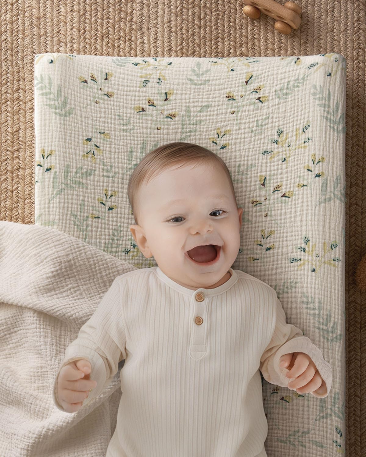 Blissful Diary Muslin Baby Changing Pad with Waterproof Lining Foam, Diaper Changing Table Pad with Cover for Dressers (Botanical Leaf, Rectangular)